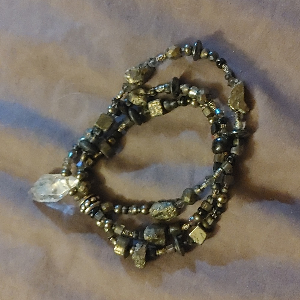 3 in 1 Bracelet any 5 bracelets for 10$